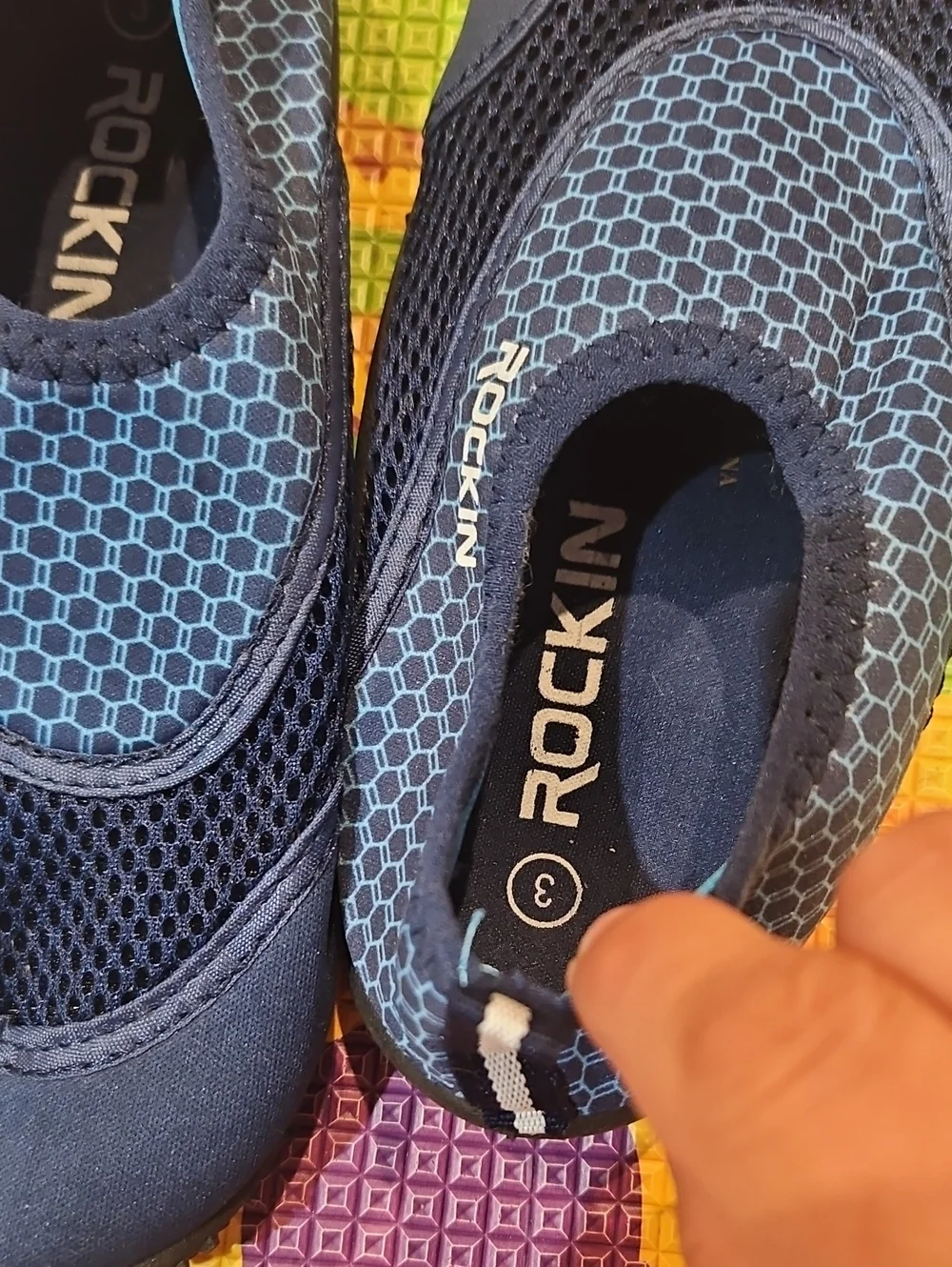 NWOT Size 3 Non-slip Water Shoes